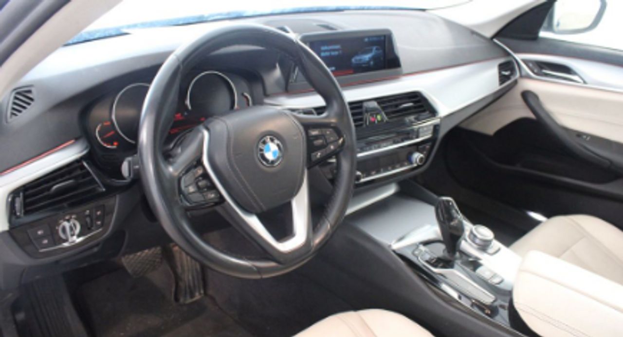 Foto BMW Serie 5 Touring 5