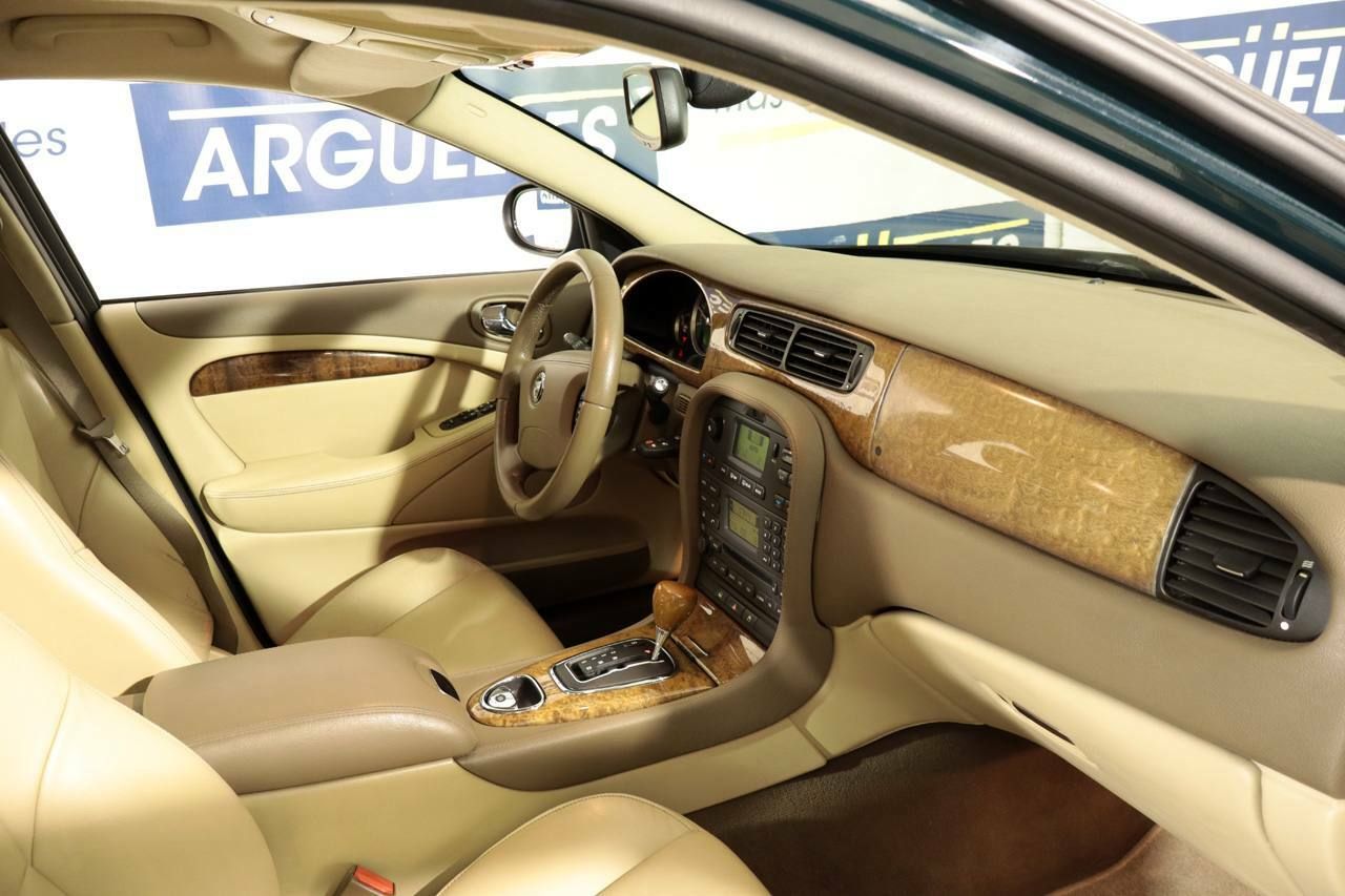 Foto Jaguar S-Type 9
