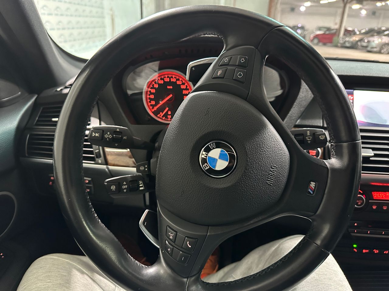 Foto BMW X6 8