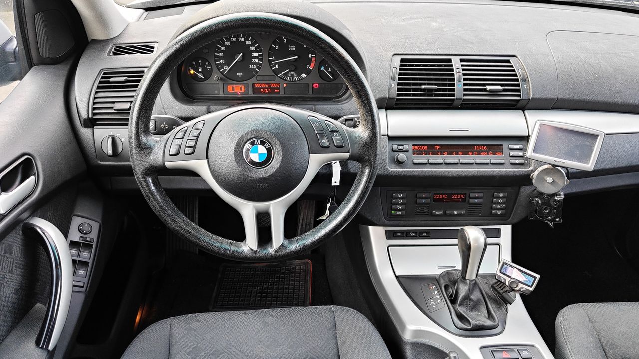 Foto BMW X5 10
