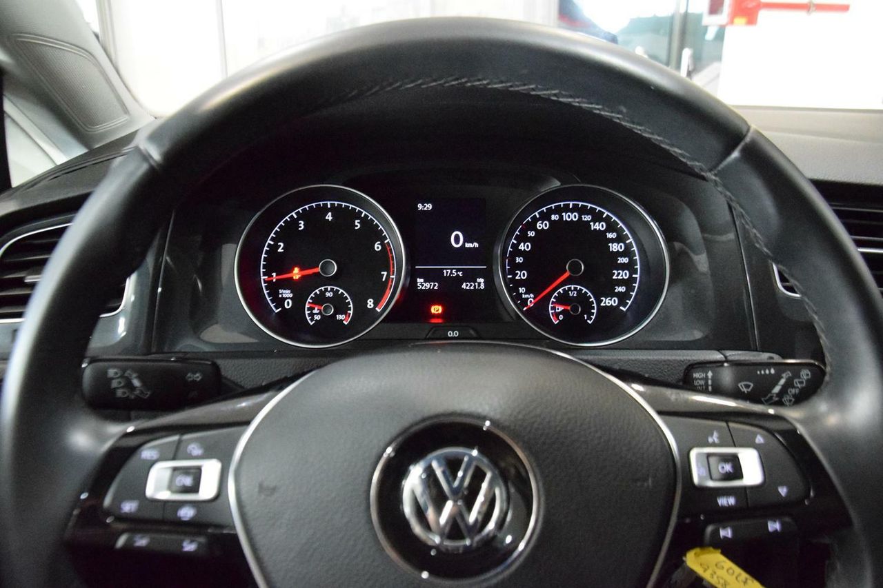 Foto Volkswagen Golf 17