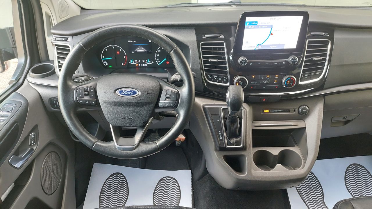 Foto Ford Tourneo Custom 15