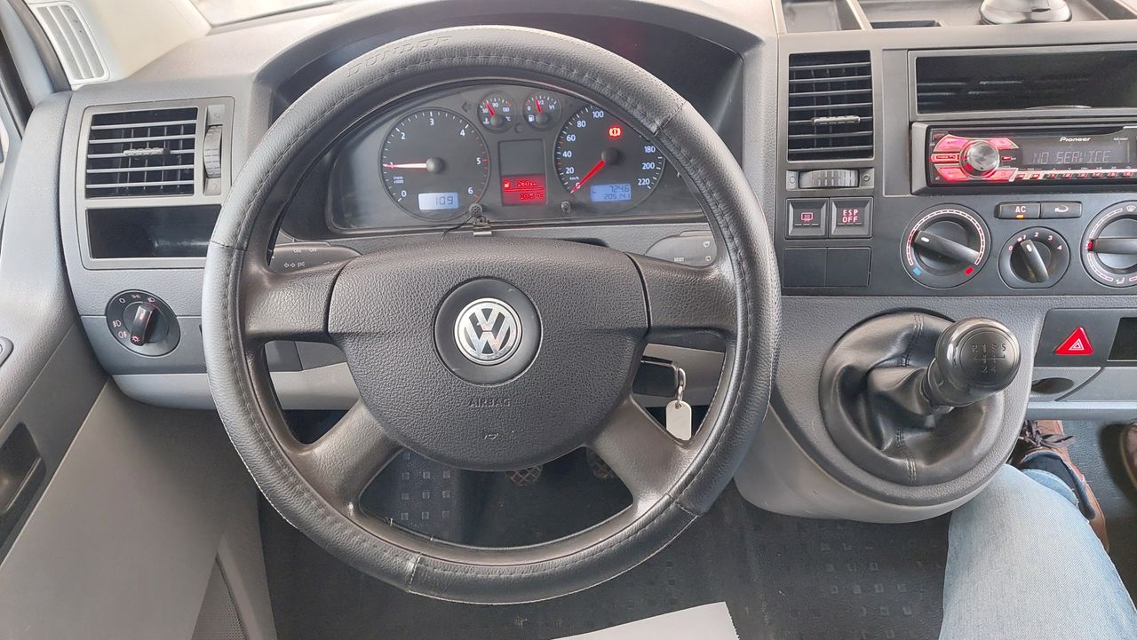 Foto Volkswagen Transporter 9